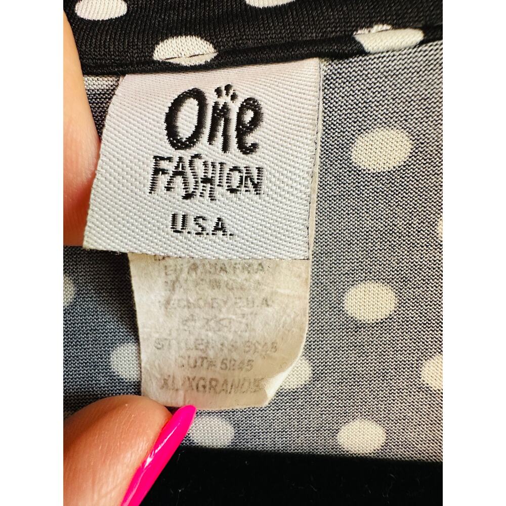 One Fashion U.S.A Polk a dot Blouse XL - Picture 4 of 4